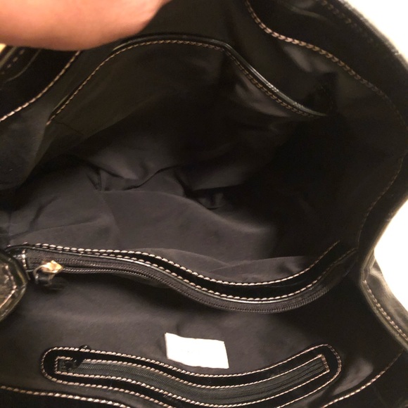 Liz Claiborne (💰5/$25 in bundles of 5 until 5/25/22) - Picture 2 of 8